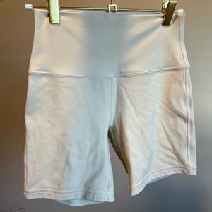 Lululemon 6” Align Shorts